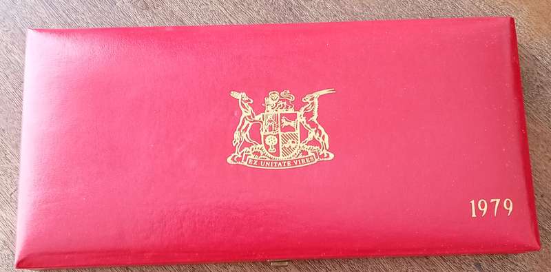 Partial 1979 proof set in red box (50c-1/2c) `Pres.Diederichs`.