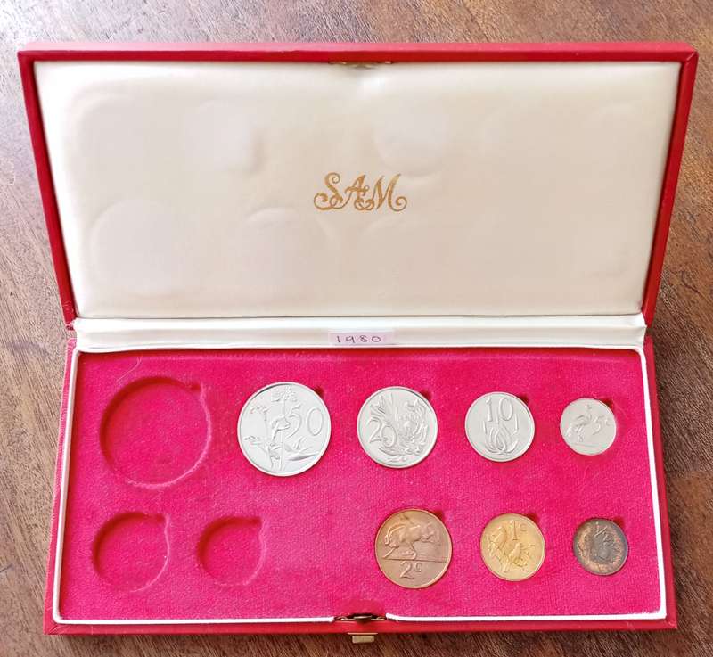 Partial 1980 proof set in case (50c-1/2c).