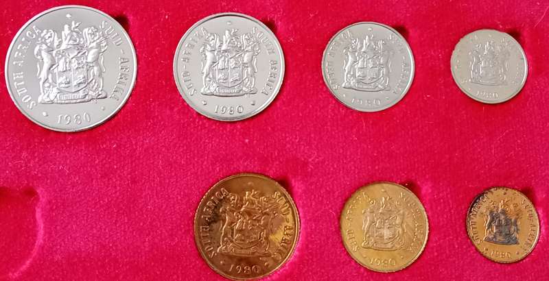 Partial 1980 proof set in case (50c-1/2c).