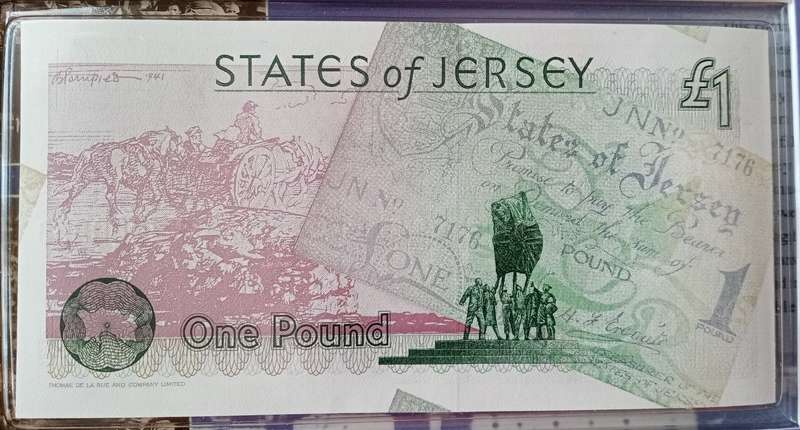 1995 Liberation of Jersey uncirculated £2 coin and £1 note set in wallet