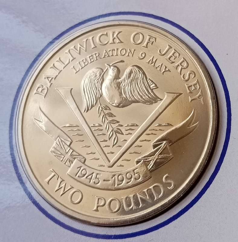 1995 Liberation of Jersey uncirculated £2 coin and £1 note set in wallet