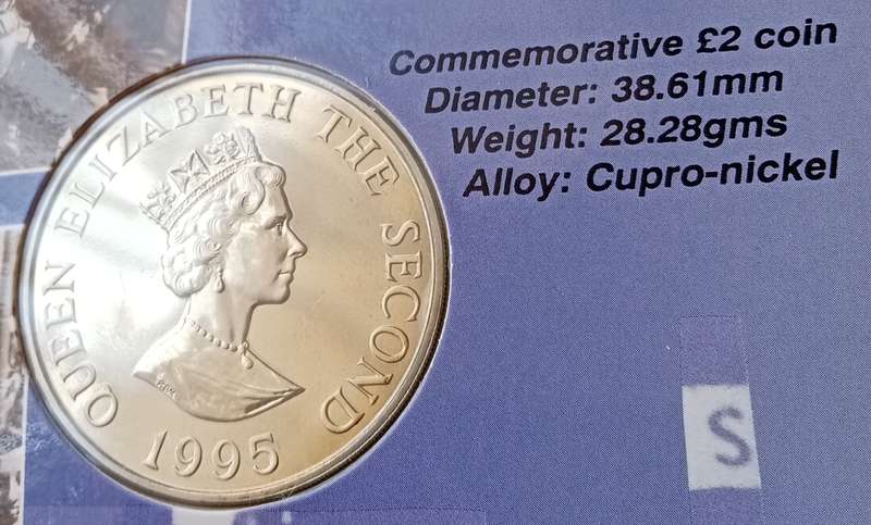 1995 Liberation of Jersey uncirculated £2 coin and £1 note set in wallet