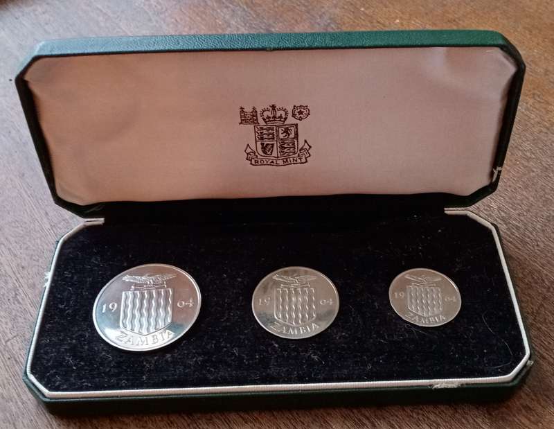 1964 Zambia 3 coin proof set in case (mintage: 5000)