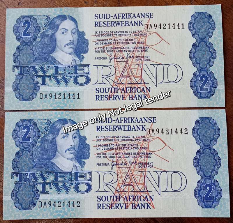 Set of x2 GPC de Kock 1980s R2 notes in sequence (AU+)