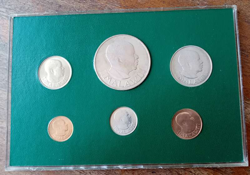 1971 Malawi 1st decimal coinage uncirculated set in plastic case