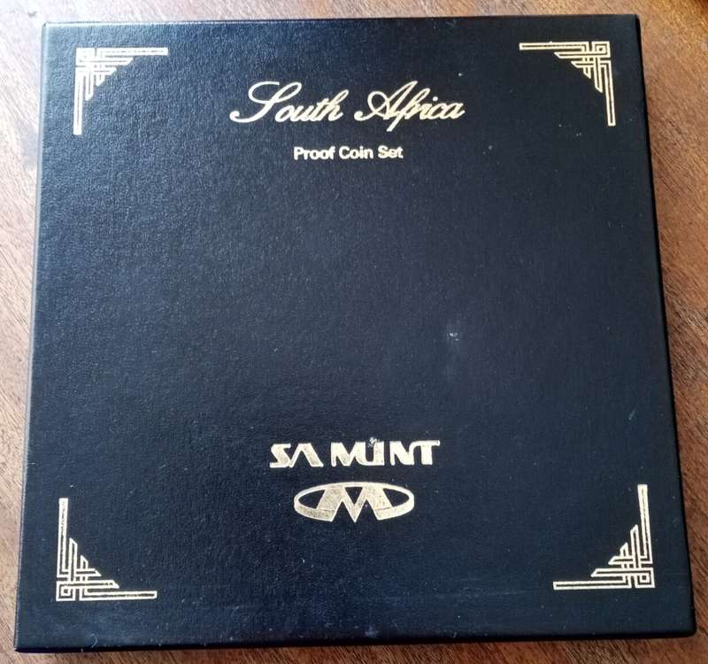 1998 Republic proof set in box (mintage: 3051).