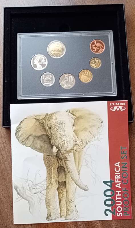 2004 Republic proof set in box (mintage: 1935).