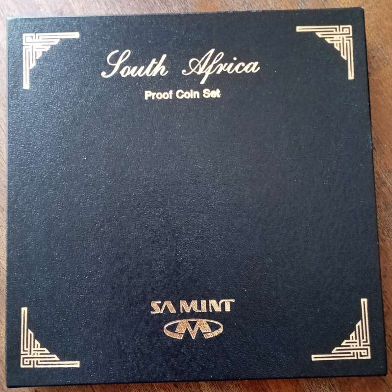 2006 Republic proof set in box (mintage: 1637).