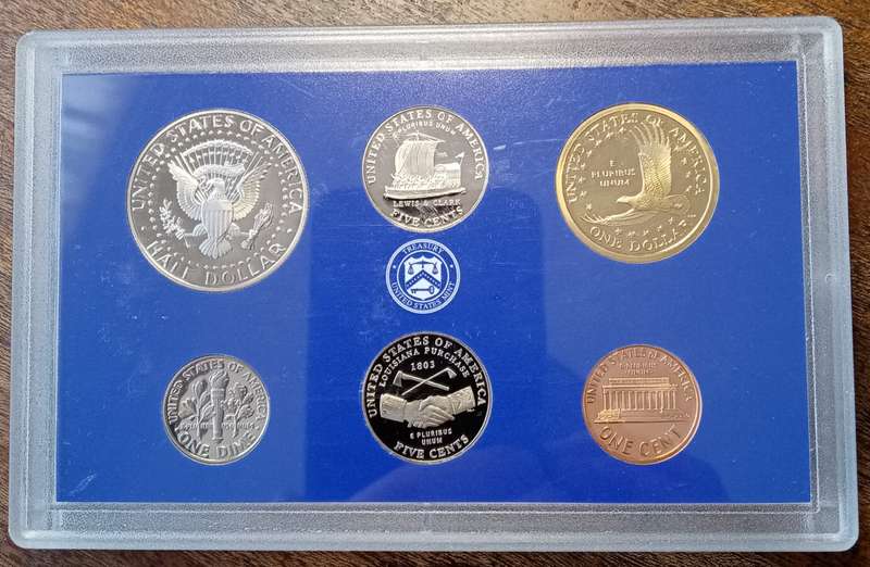 2004 United States Mint proof set in box (11 coins)