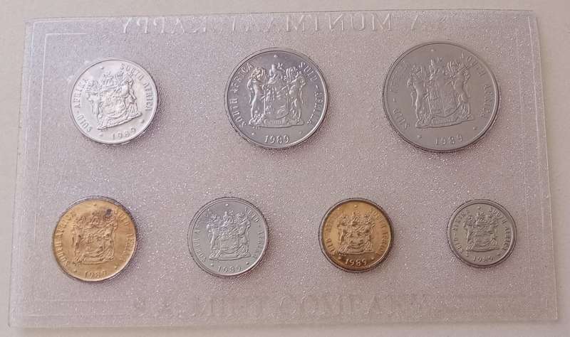 1989 Republic uncirculated Mint pack with scarce 5c (R1-1c) mintage: 13150