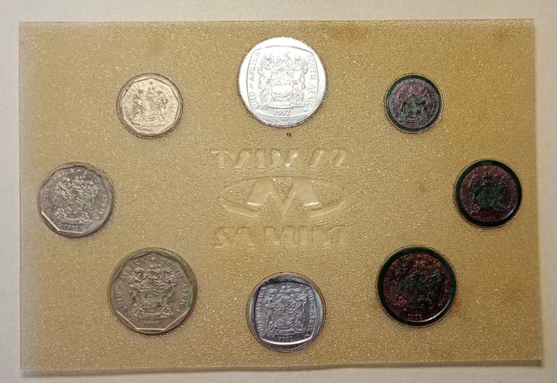 1992 Republic uncirculated Mint pack (R2-1c) mintage: 15087