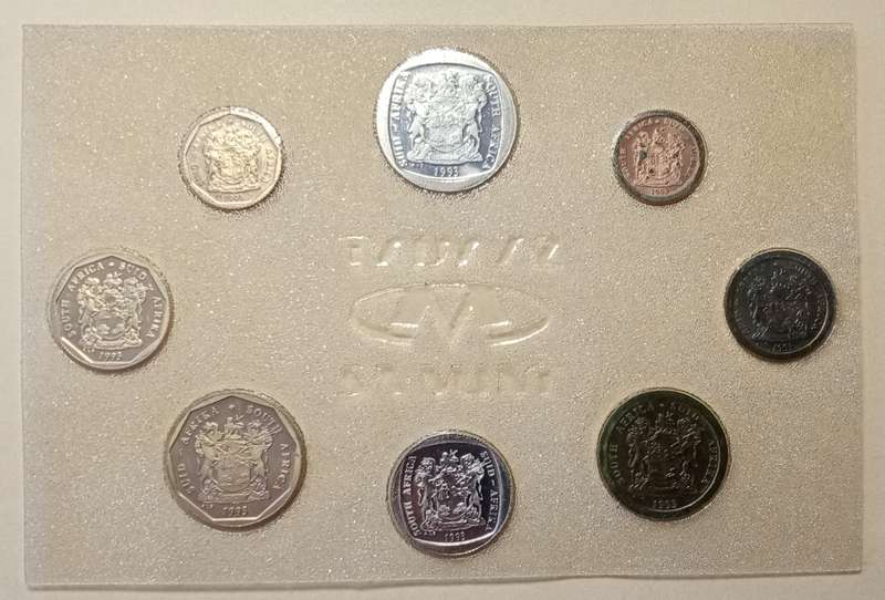 1993 Republic uncirculated Mint pack (R2-1c) mintage: 10902