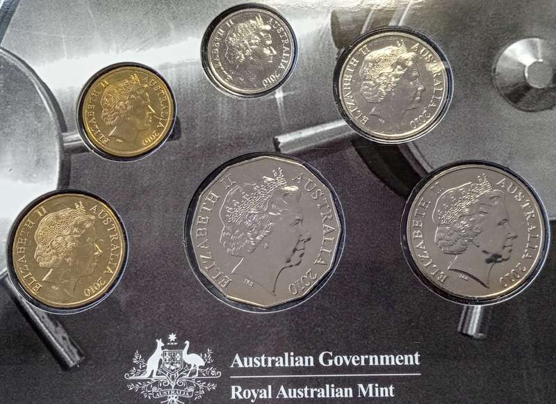 2010 Australia 6 coin uncirculated set in Royal Australian Mint pack