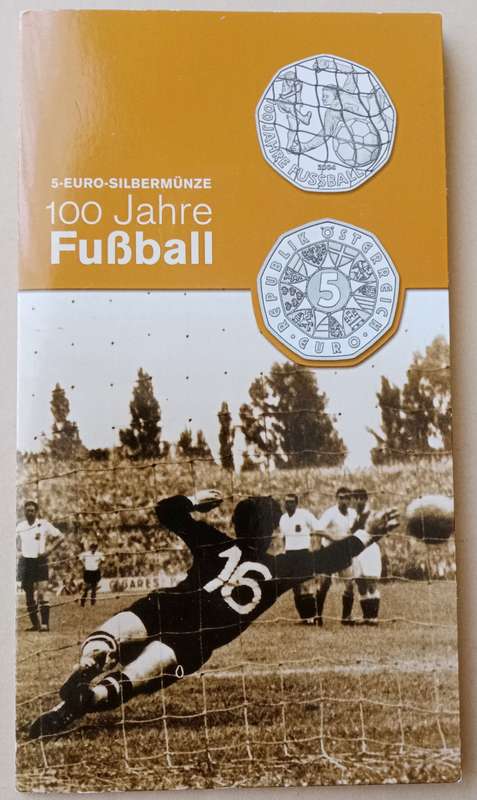 2004 Austria brilliant uncirculated silver 5 Euro in blister pack (Football)