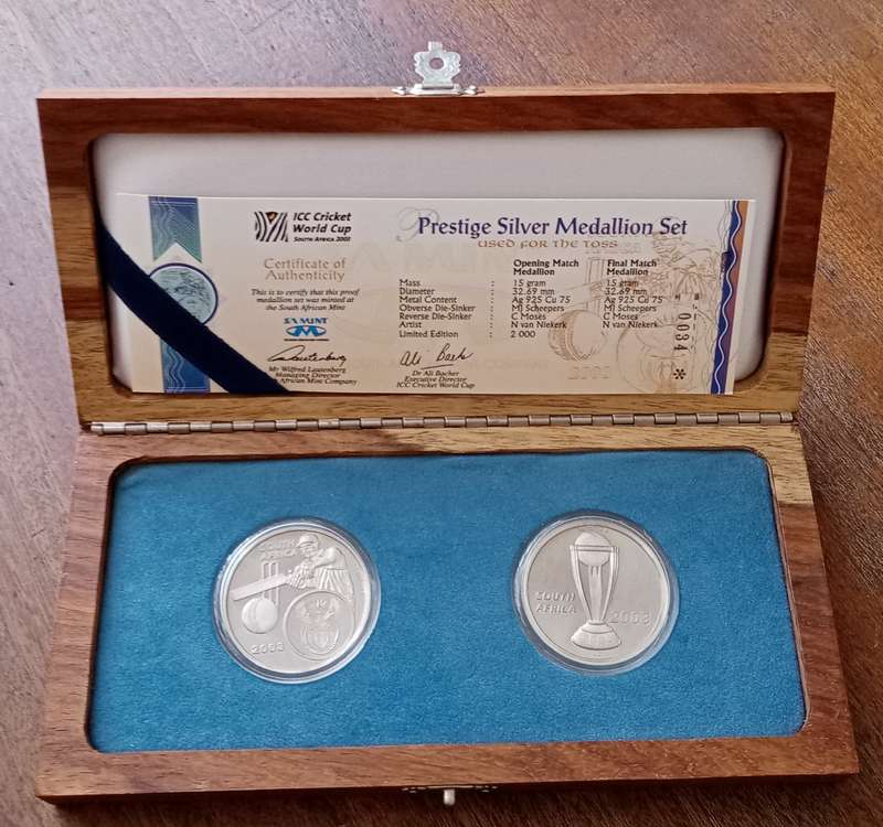2003 Cricket World Cup proof silver prestige tossing medal collection in case with certificate