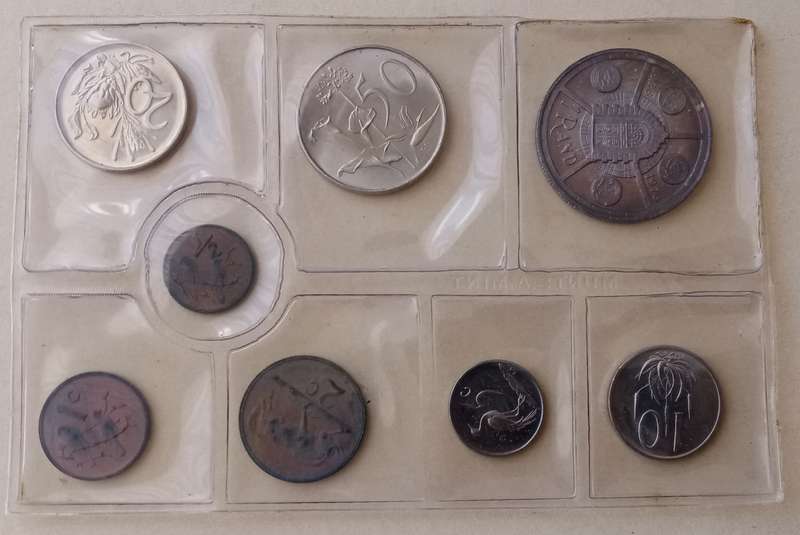 1974 Republic uncirculated Mint pack set (R1-1/2c) incl.silver R1