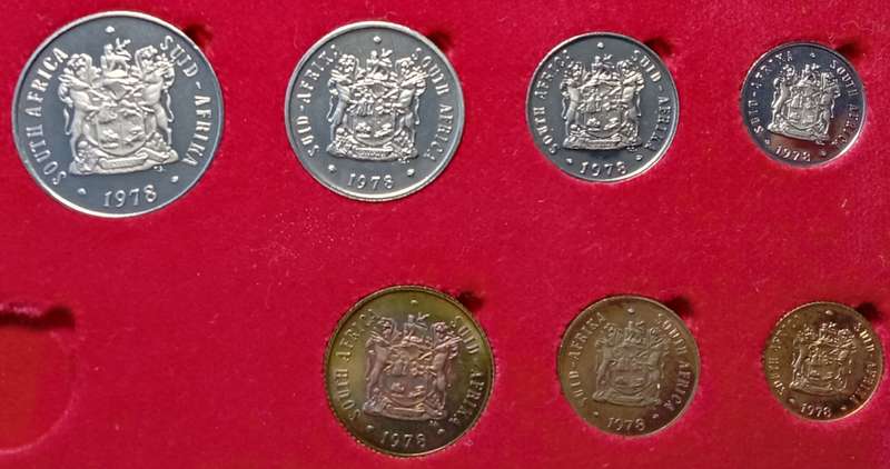 Nice 1978 partial proof set in red box (50c-1/2c).