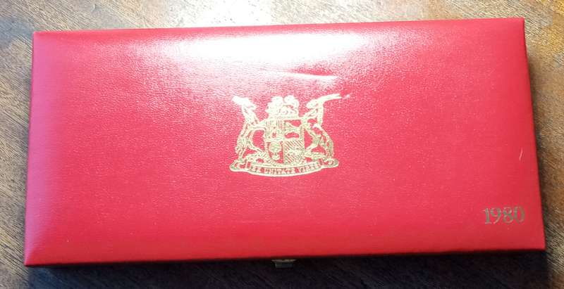 Nice 1980 partial proof set in red box (50c-1/2c).