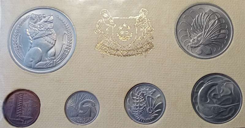 1975 Singapore uncirculated coin set in folder (Year of the rabbit)