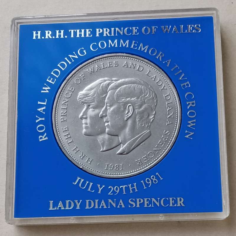 1981 British crown in perspex case (Charles/Diana royal wedding)
