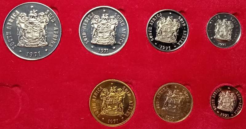 Partial 1971 proof set in red box (50c-1/2c)