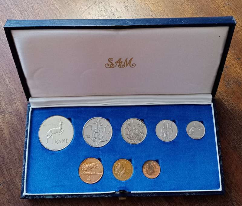 1980 Republic short proof set with silver R1 (mintage: 5000)