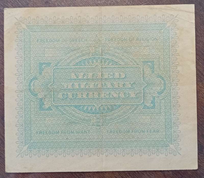 1943 WW2 Italy 1/5/10 Lire note set in plasic sleeve (Allied Military Currency)