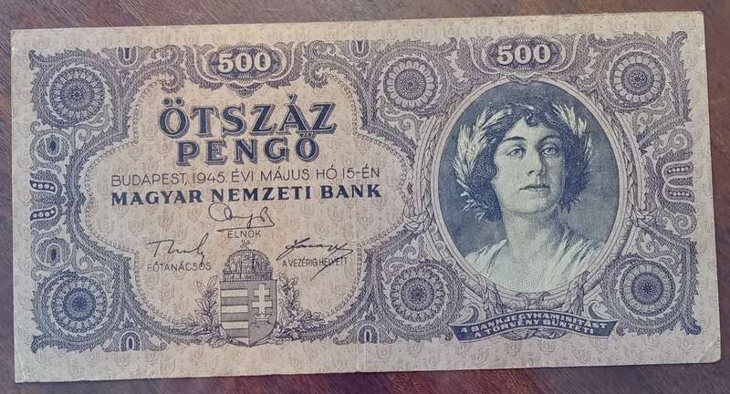 1945 WW2 Hungary 500 Pengő note in hard plastic sleeve