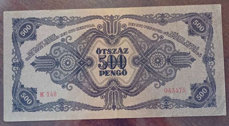 1945 WW2 Hungary 500 Pengő note in hard plastic sleeve