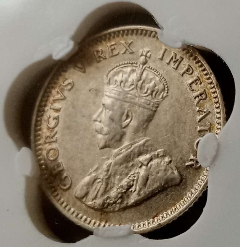 1933 Union silver sixpence SANGS AU58