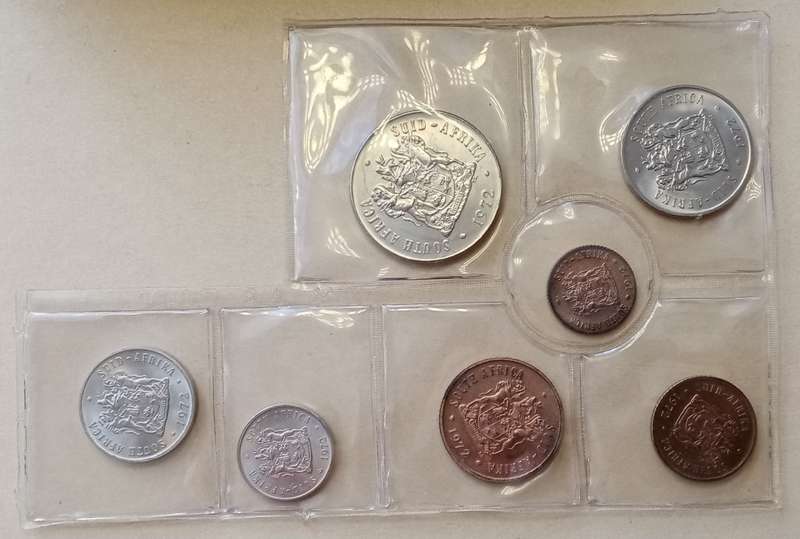 Partial 1972 uncirculated Mint pack (50c-1/2c) with scarcer 1/2c