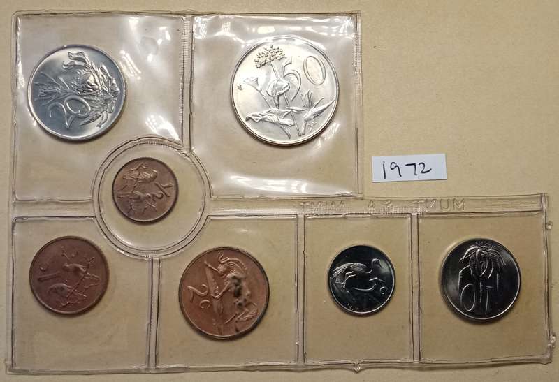 Partial 1972 uncirculated Mint set (50c-1/2c) with scarcer 1/2c.
