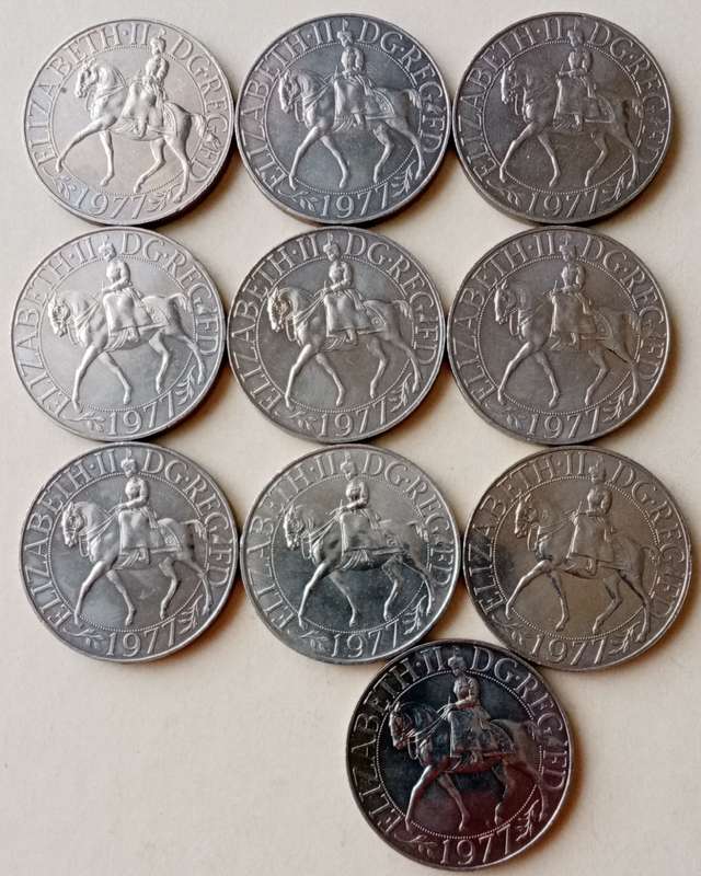 1977 Queen Elizabeth II nickel crown (Silver Jubilee)