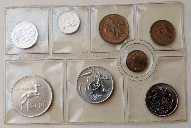 1977 Uncirculated Mint set (R1-1/2c) mintage: 20000