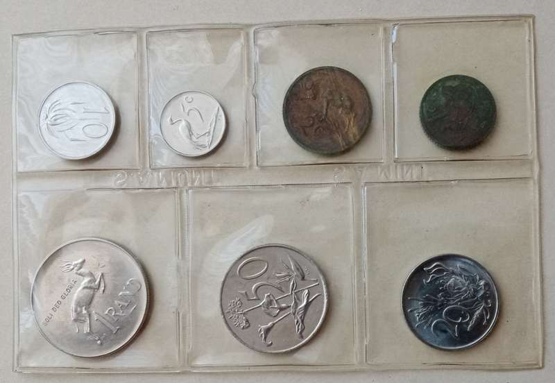 1980 Uncirculated Mint set (R1-1c) mintage: 20000