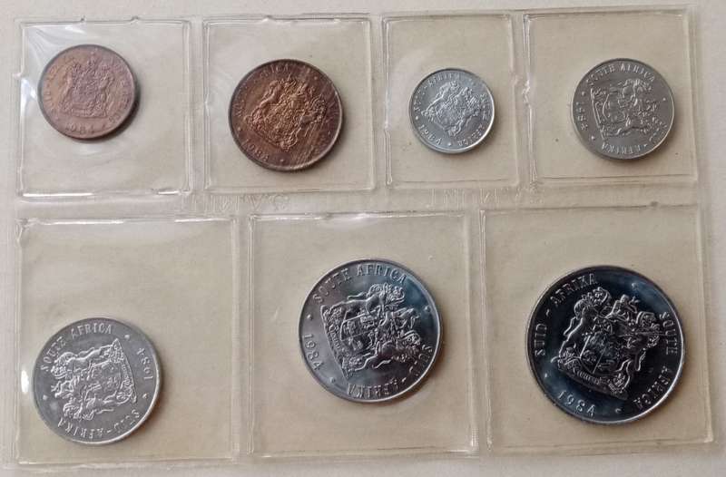 Nice 1984 uncirculated Mint set (R1-1c) mintage: 13875
