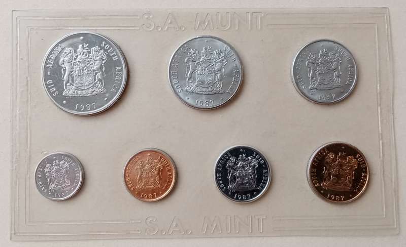 1987 Uncirculated Mint set (R1-1c) mintage: 7642