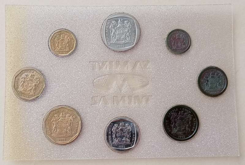 1992 Uncirculated Mint coin set (R2-1c) mintage: 15087