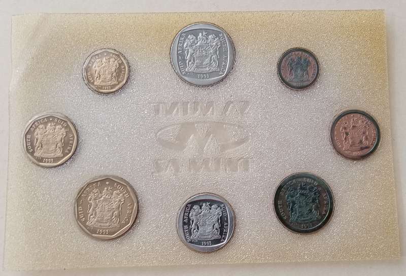 1993 Uncirculated Mint coin set (R2-1c) mintage: 10902