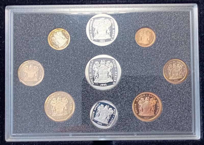 1995 Short proof set in box (mintage: 5816)- Fish Eagle.