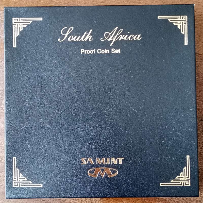 2005 Republic proof set in box (mintage: 1944)