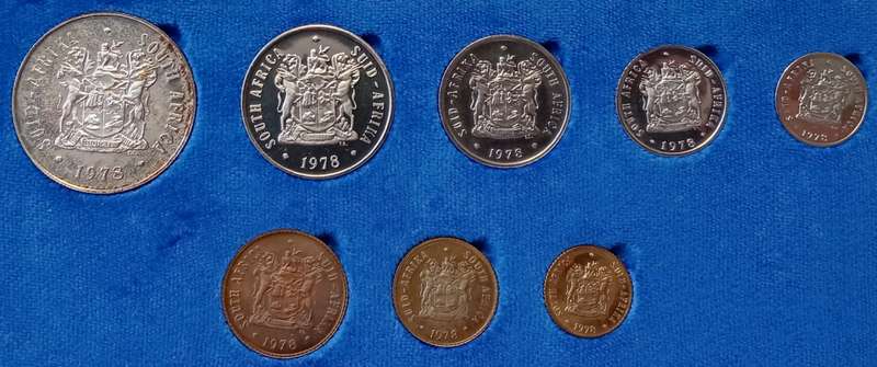 Nice 1978 Republic short proof set with silver R1 (mintage: 7000).