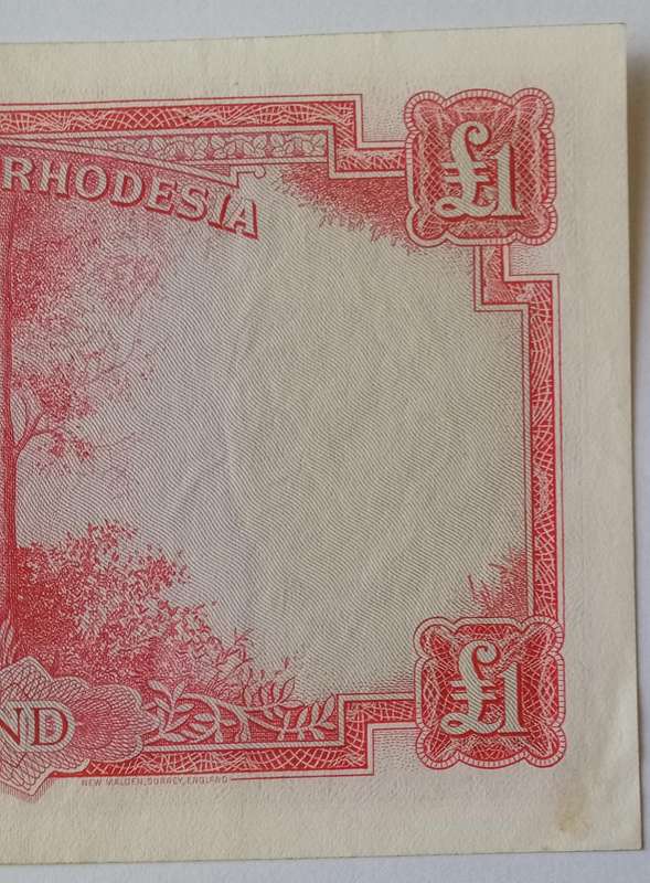 Nice 1964 Rhodesia one pound in AXF