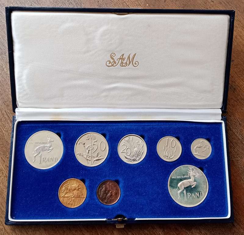 1987 Republic short proof set with double R1 (mintage: 6781)