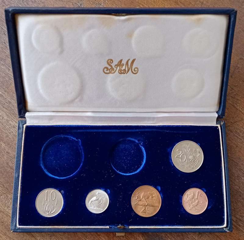 Partial 1966 proof set in blue box (20c-1c)
