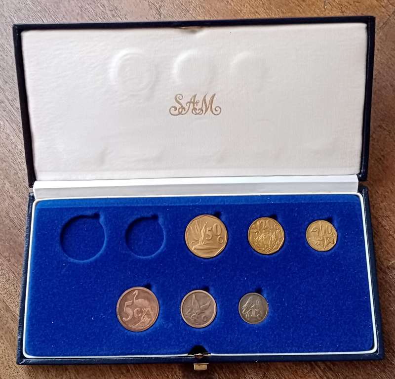 1990 Republic partial proof set (50c-1c) in box (mintage: 10239)