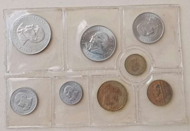 1979 Uncirculated Mint coin set (R1-1/2c) mintage: 20000