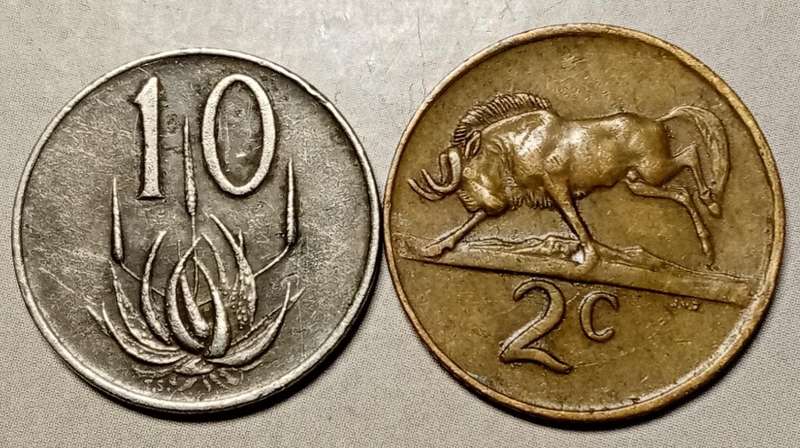 1975 Republic 10c and 2c set