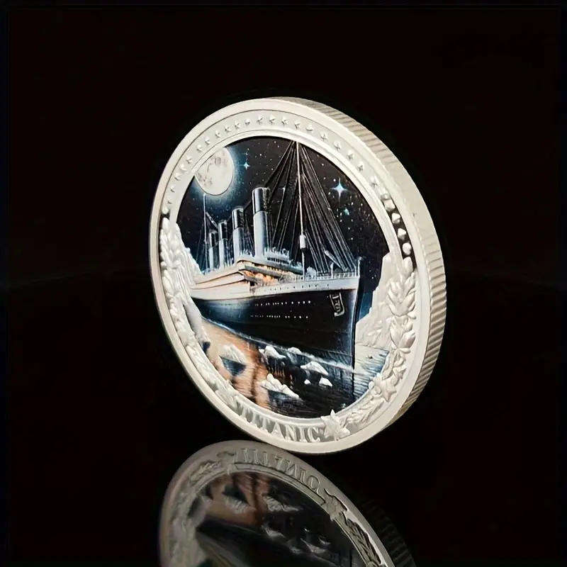 Titanic commemorative novelty coin - Silver colour (40mm)