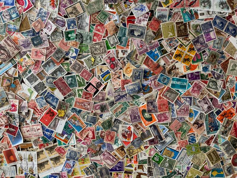 BulkLot Sale - World Mixture, off paper stamps (1000 Stamps). Lots of stamps.